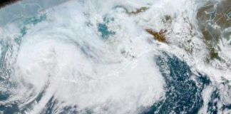 Alaska enfrenta una "peligrosa tormenta" provocando las peores inundaciones