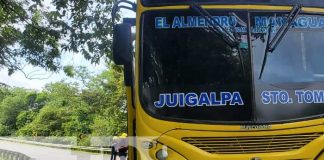 : Aparatoso accidente con bus y semovientes en una vía de Chontales