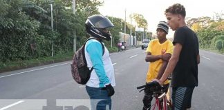 Ciclista se salva de la muerte tras catapultado por motociclista en Carretera Sur