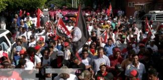 "Caminamos por más victorias" familias de Managua respaldan al Gobierno Sandinista