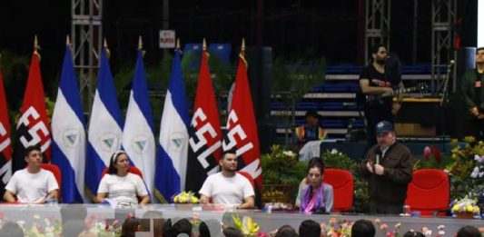 Acto del Congreso Nacional de Juventud Sandinista, presidido por el Comandante Daniel Ortega en Nicaragua