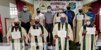 Foto: Privados de libertad en Bluefields se graduaron de Bachilleres / TN8