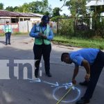 Llantas traseras de un carro le pasaron encima en Bluefields