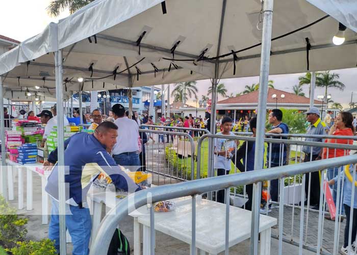 Entregan regalos a niños y niñas de diversos barrios de Managua