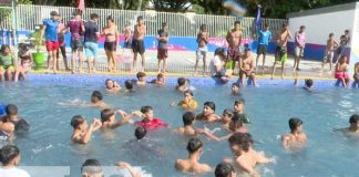 Las familias se recrean al disfrutar de las ricas piscinas de Xilonem