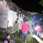 Caída de bus en México dejó tres muertos y heridos