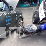 Foto: Accidente entre caponera y taxi deja a embarazada con lesiones / TN8