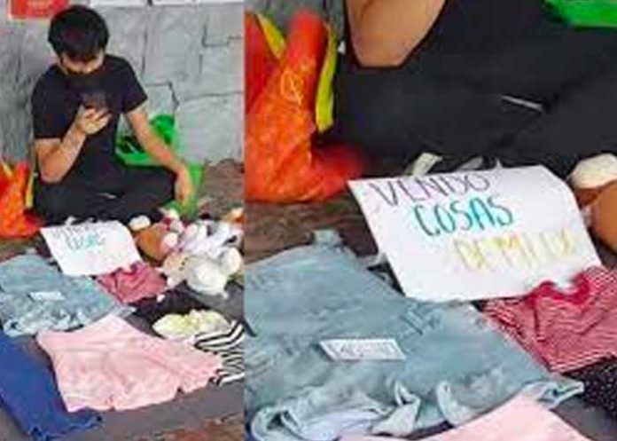 Joven vende los regalos que le dio su ex