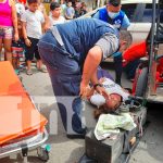 Irresponsabilidad vial dejó dos lesionados en el barrio La Primavera, Managua