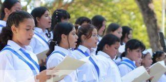 Foto: Serenata en Managua al poeta Rubén Darío / TN8