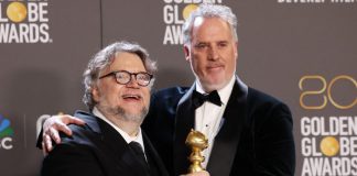 “La animación es cine”: Guillermo del Toro ganó el Globo de Oro con "Pinocho"