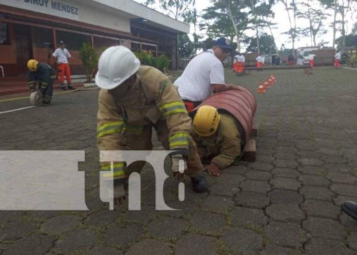 Foto: Preparación de nuevos bomberos en Nicaragua / TN8