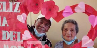 Foto: San Valentín con adultos mayores y Loto Nicaragua / TN8