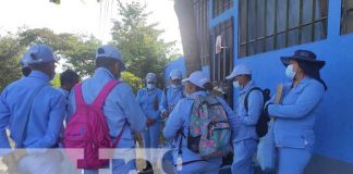 Foto: Brigadistas del MINSA en el barrio Milagro de Dios, Managua / TN8