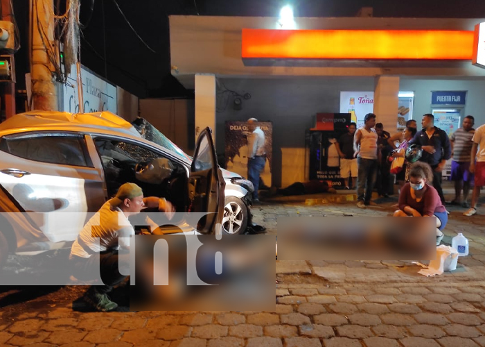 Foto: Tres lesionados y un fallecido en accidente por la Rotonda Universitaria, Managua / TN8