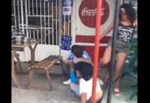 Difunden video de jóvenes peleando enfrente de una pulpería