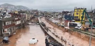 Registran al menos 14 muertos por inundaciones en Turquía