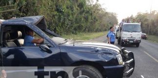 Foto: Vuelco de camioneta en trayecto Las Esquinas-San Marcos, Carazo / TN8