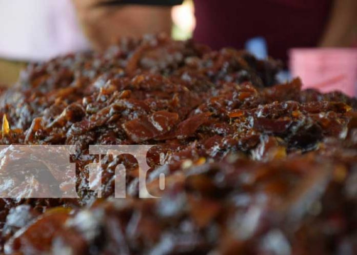 El almíbar más grande de Granada: una deliciosa tradición de 14 años