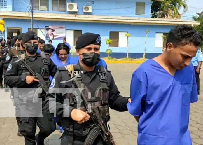 Policía de Nicaragua pone mano dura a la delincuencia en Masaya y Chinandega