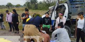 Foto: Fuerte accidente dejó lesionados y perdidas materiales en Río Blanco / TN8