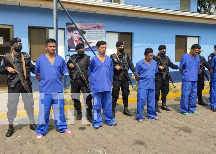 Policía de Nicaragua pone mano dura a la delincuencia en Masaya y Chinandega