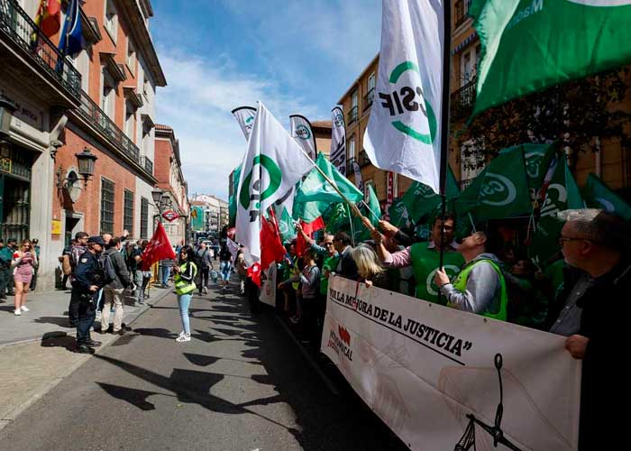 Trabajadores de la Administración de Justicia en España reclaman mejoras salariales