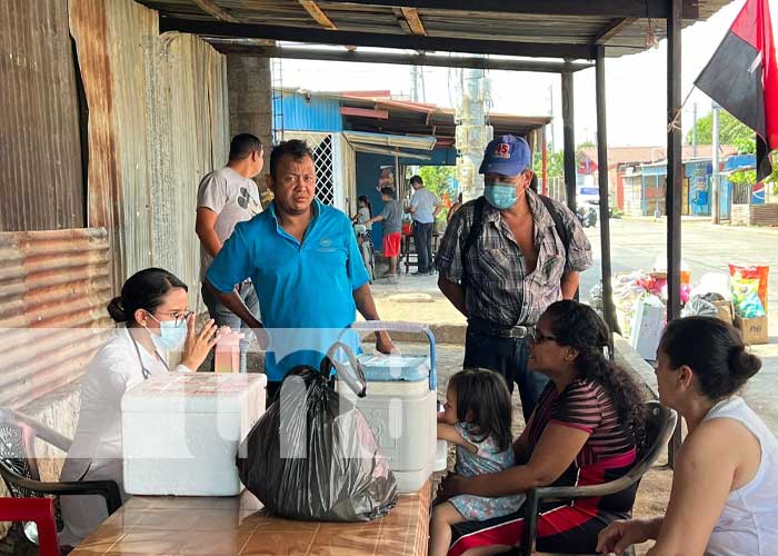 Foto: Feria de salud en un barrio de Managua / TN8