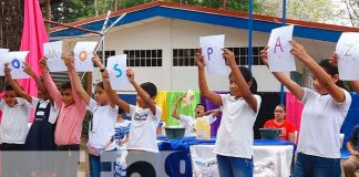 Comunidad educativa en Madriz recibe segunda entrega de la merienda escolar