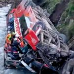 Bus cae en el cauce de un río en Perú dejando 10 muertos y 25 heridos