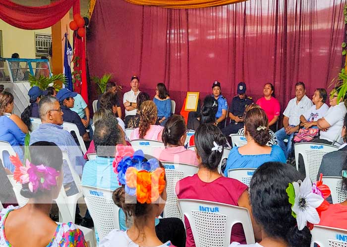 Inauguración de comedores en mercado de Ocotal