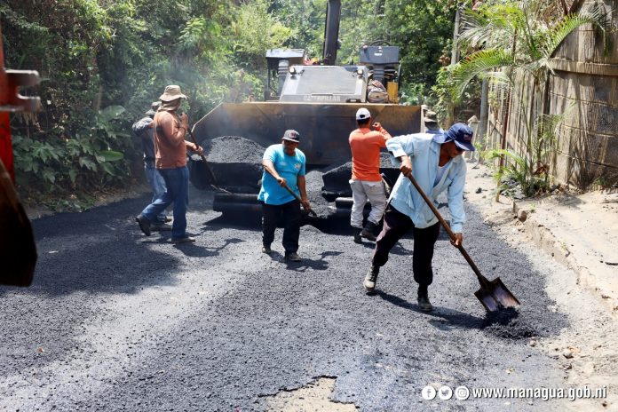 Alcaldía construye 5.3 cuadras para los habitantes de la Comarca la Hoyada