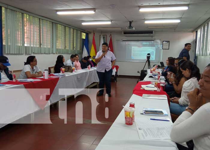 Foto: Avances de profesionales de salud sobre tratamiento del VIH / TN8