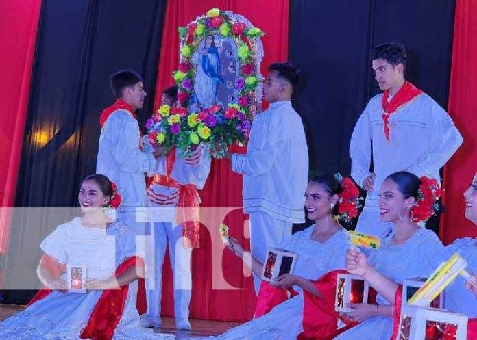 Presentación del Ballet Folclórico Nicaragüense en León