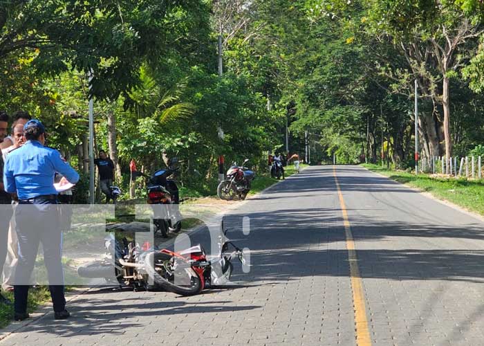 Dos personas lesionadas tras accidente vial en El Corozo, Jalapa