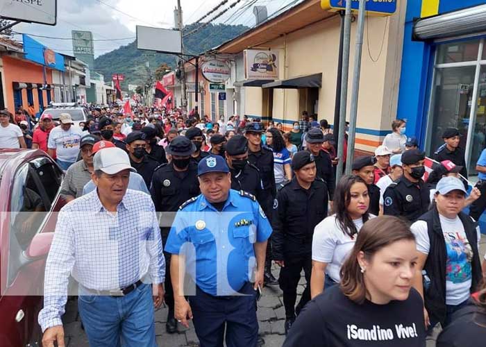 Foto: Familias de Masaya, Ometepe y Jinotega participan en caminata por la paz de Nicaragua / TN8