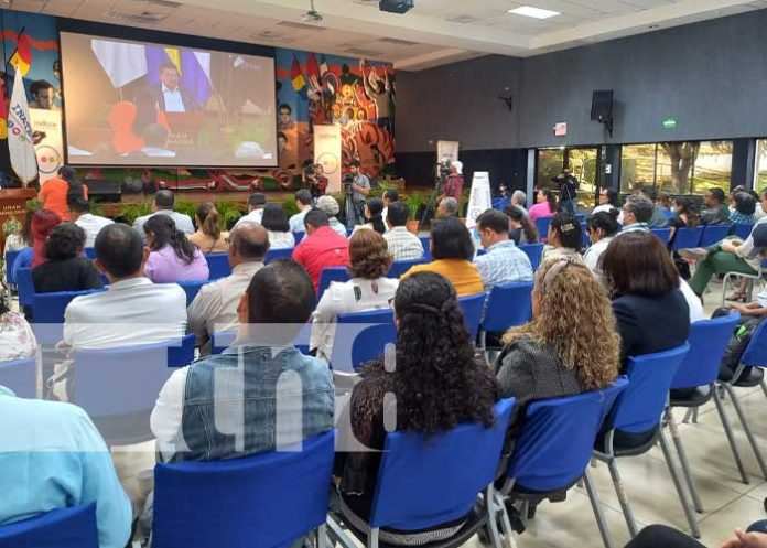 Foto: Conferencia sobre uso de inteligencia artificial en aulas de clases en Nicaragua / TN8