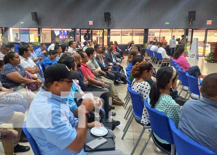 Foto: Conferencia sobre uso de inteligencia artificial en aulas de clases en Nicaragua / TN8