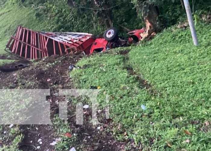 Foto: Fatal colisión en El Coral, Chontales: Dos muertos y un herido en trágico accidente / TN8