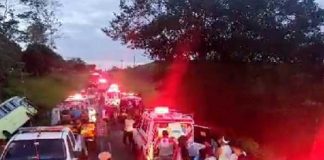 Foto: Accidente vial deja 20 migrantes heridos en Costa Rica / Cortesía