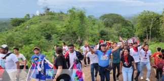 Foto: Miles de leones caminan hacia el Fortín de Acosasco conmemorando a los héroes y mártires / TN8