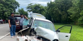 Foto: Impacto entre vehículos deja a un conductor lesionado en Crt. Chinandega-Somotillo / TN8