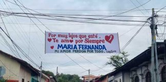 Calle de León se viste con mensaje de amor