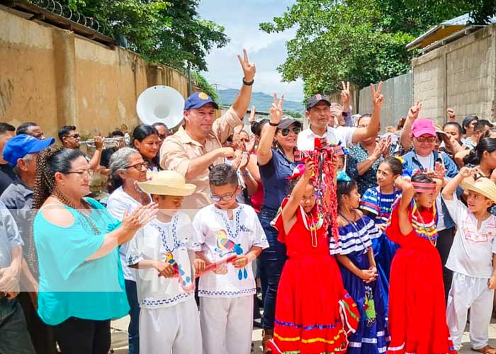 Familias de Ocotal contentas por sus nuevas calles