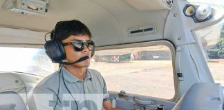 Jefferson Centeno de18 años es el piloto más joven de Nicaragua