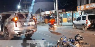 Foto: Motociclista se estrella en la parte trasera de una camioneta en el km 8 carretera sur / TN8