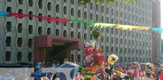 Fluye la devoción en recorrido de Santo Domingo en barrios de Managua