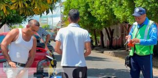 Foto:Motociclista lesionado al impactar la parte trasera de un vehículo en Juigalpa/TN8