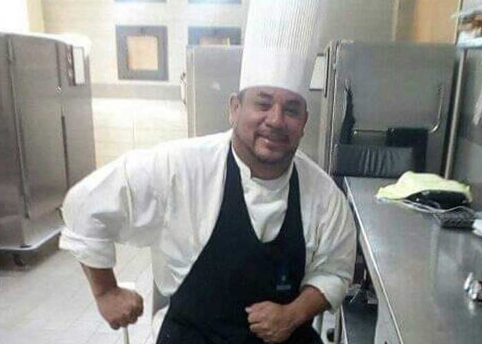 Conductor irresponsable atropella a chef reconocido y huye de la escena en Costa Rica