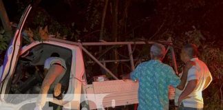 Foto: Tres personas lesionadas en fuerte accidente en carretera Juigalpa hacia El Rama / TN8